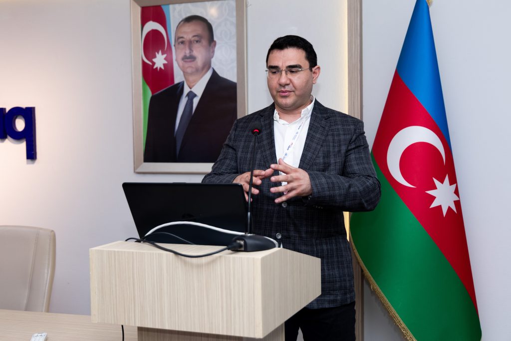 Azərbaycanda Ürək cərrahı ürək həkimi