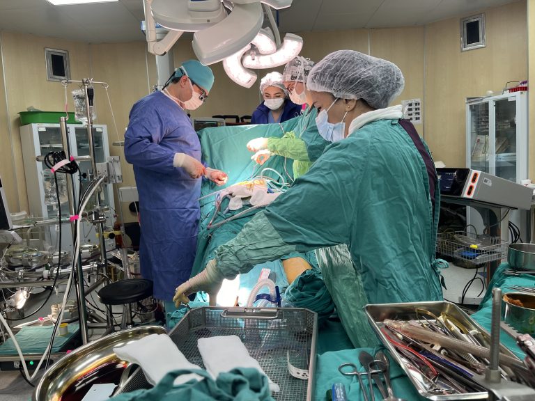 Ürək əməliyyatı