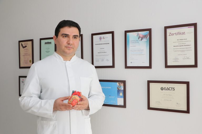 Açıq Ürək Əməliyyatı – Ürək Cərrahı Dr. Vusal Hacıyev – Təcrübəli Ürək Həkimi